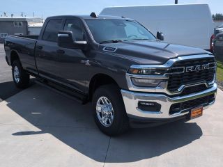 2025 RAM RAM 3500 PICKUP TRADESMAN