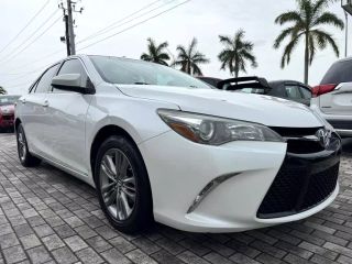2016 TOYOTA CAMRY SE