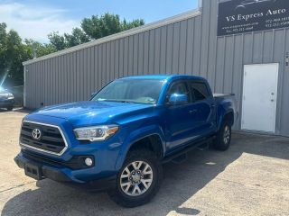 2016 TOYOTA TACOMA SR5