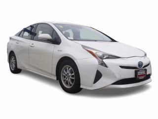 2017 TOYOTA PRIUS THREE TOURING