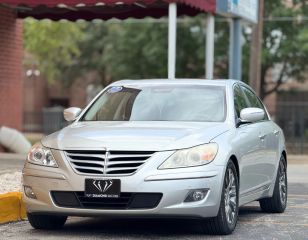 2011 HYUNDAI GENESIS 3.8