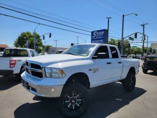 Image of 2019 RAM 1500 CLASSIC QUAD CAB