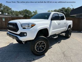 Image of 2017 TOYOTA TACOMA DOUBLE CAB SR5 PICKUP 4D 5 FT