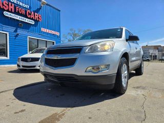 2012 CHEVROLET TRAVERSE LS