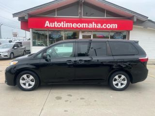 Image of 2019 TOYOTA SIENNA