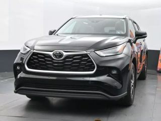 Image of 2023 TOYOTA HIGHLANDER XLE SPORT UTILITY 4D