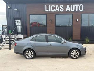 2010 VOLKSWAGEN JETTA SEL