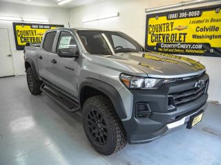 2025 CHEVROLET COLORADO CREW CAB TRAIL BOSS PICKUP 4D 5 FT