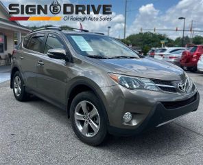 2015 TOYOTA RAV4 XLE