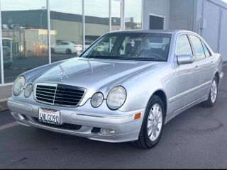 2001 MERCEDES-BENZ E CLASS E 320