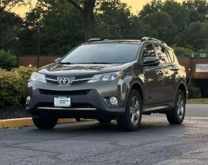 2015 TOYOTA RAV4 XLE