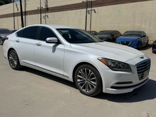 Image of 2015 HYUNDAI GENESIS