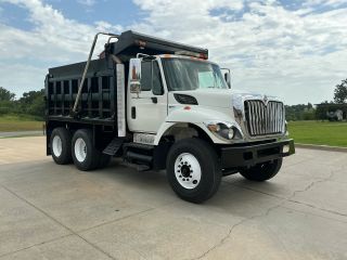 Image of 2012 INTERNATIONAL 7400