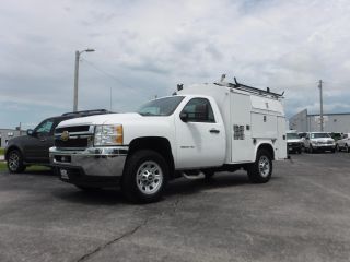 Image of 2014 CHEVROLET SILVERADO 3500 HD REGULAR CAB & CHASSIS
