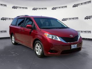Image of 2011 TOYOTA SIENNA