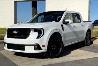 2025 FORD MAVERICK LOBO PICKUP 4D 4 1/2 FT
