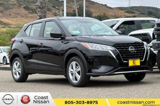 2025 NISSAN KICKS PLAY BASE