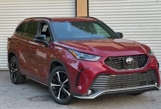 2021 TOYOTA HIGHLANDER XSE