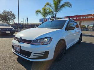 Image of 2017 VOLKSWAGEN GOLF GTI