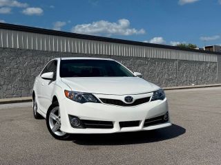 Image of 2013 TOYOTA CAMRY