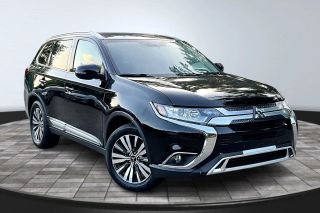 Image of 2019 MITSUBISHI OUTLANDER