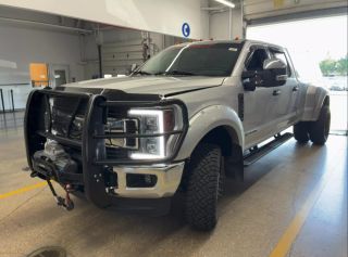 Image of 2019 FORD F350 SUPER DUTY CREW CAB