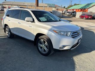 Image of 2013 TOYOTA HIGHLANDER