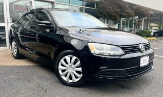 2014 VOLKSWAGEN JETTA SEDAN 4-CYL, PZEV, 1.8T 1.8T SE SEDAN 4D at Panda Autos - used cars for sale in Vienna, VA.
