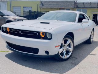 2015 DODGE CHALLENGER SXT