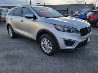 2017 KIA SORENTO LX