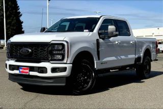2025 FORD F250 SUPER DUTY CREW CAB XLT PICKUP 4D 6 3/4 FT
