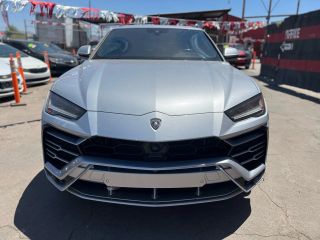 Image of 2019 LAMBORGHINI URUS