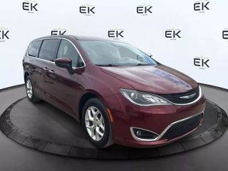 Image of 2017 CHRYSLER PACIFICA