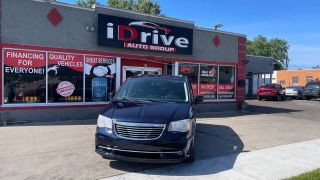 Image of 2014 CHRYSLER TOWN & COUNTRY