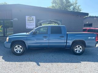 Image of 2005 DODGE DAKOTA QUAD CAB