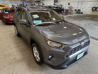 2019 TOYOTA RAV4 XLE