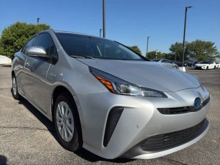 2021 TOYOTA PRIUS LE