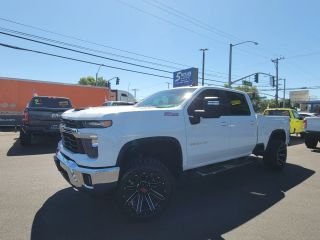 Image of 2024 CHEVROLET SILVERADO 2500 HD CREW CAB