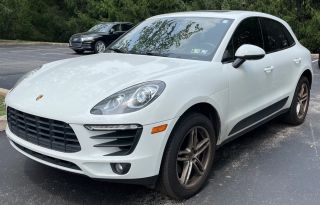 Image of 2016 PORSCHE MACAN