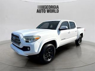 2017 TOYOTA TACOMA SR5
