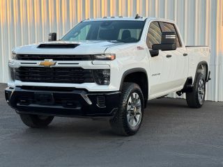 Image of 2024 CHEVROLET SILVERADO 2500 HD CREW CAB CUSTOM PICKUP 4D 6 1/2 FT