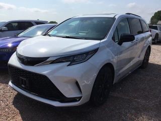 2021 TOYOTA SIENNA XSE