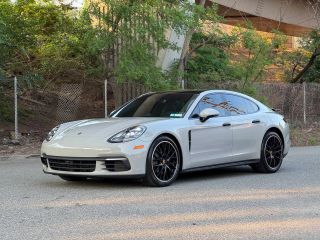 2018 PORSCHE PANAMERA 4S