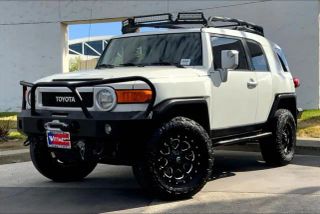 2014 TOYOTA FJ CRUISER BASE