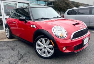 2008 MINI COOPER HATCHBACK 4-CYL, TURBO, 1.6 LITER S HATCHBACK 2D at Panda Autos - used cars for sale in Vienna, VA.