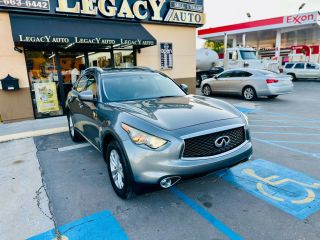 Image of 2017 INFINITI QX70