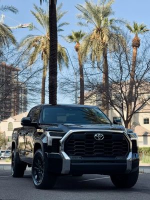 2022 TOYOTA TUNDRA SR5