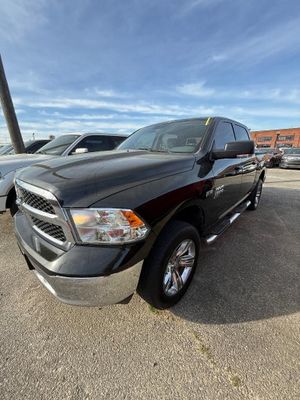 2019 RAM 1500 CLASSIC SLT