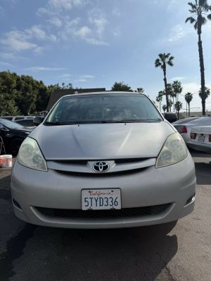 2006 TOYOTA SIENNA CE