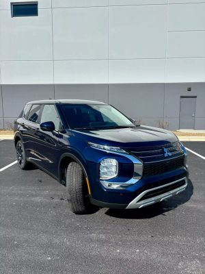 2024 MITSUBISHI OUTLANDER SE